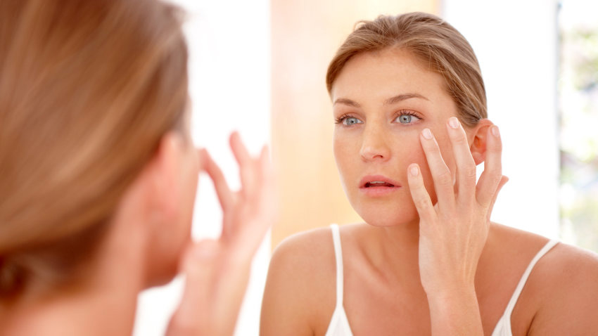 Cosmetic surgeon for eye lift in Marbella